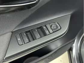 Toyota C-HR (2025) thumbnail 14