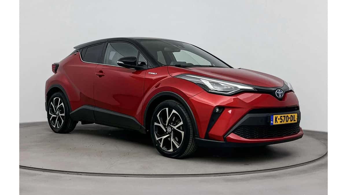 Toyota C-HR (2020) — foto 1