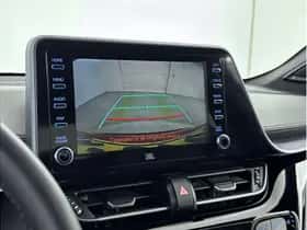 Toyota C-HR (2020) thumbnail 6