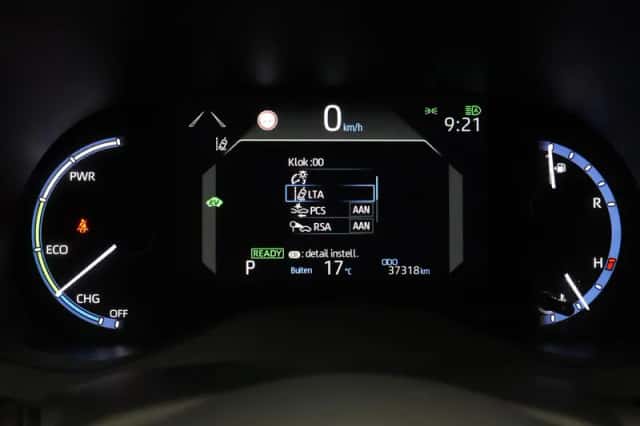 Toyota Yaris Cross (2022) thumbnail 3