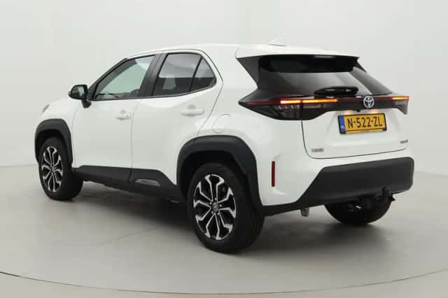 Toyota Yaris Cross (2022) thumbnail 4