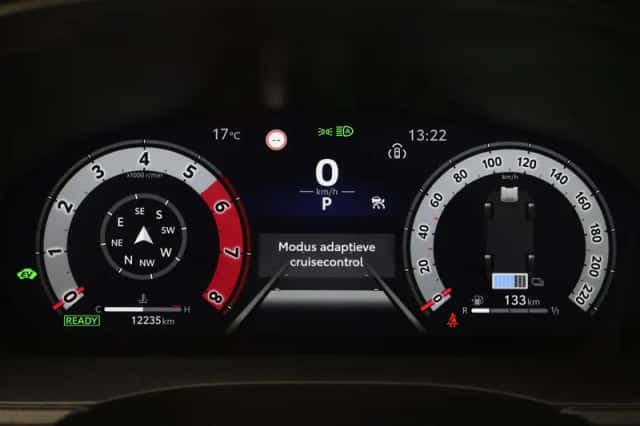 Toyota Yaris (2025) thumbnail 3