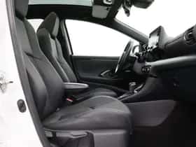 Toyota Yaris (2021) thumbnail 40