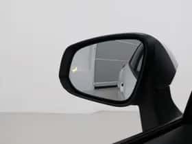 Toyota Corolla (2024) thumbnail 5