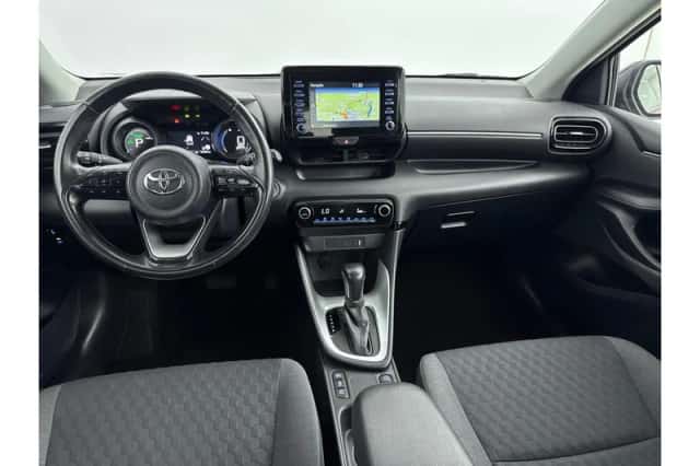 Toyota Yaris (2020) thumbnail 2
