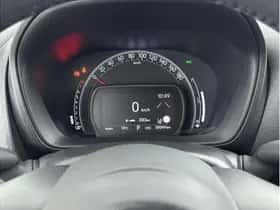 Toyota Aygo X (2023) thumbnail 3