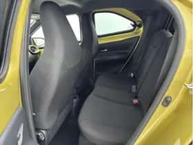 Toyota Aygo X (2023) thumbnail 28