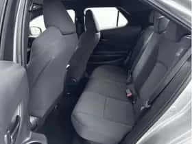 Toyota C-HR (2024) thumbnail 21