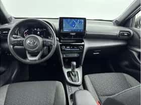 Toyota Yaris Cross (2023) thumbnail 2