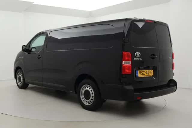 Toyota Proace (2023) thumbnail 4
