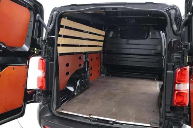 Toyota Proace (2023) thumbnail 5