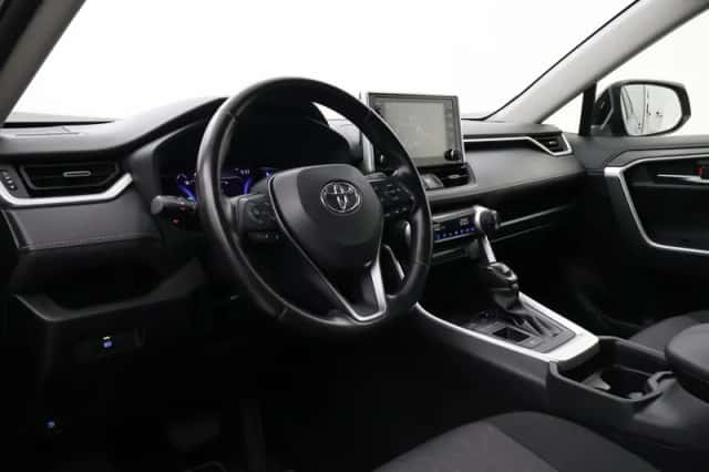 Toyota RAV4 (2019) thumbnail 2