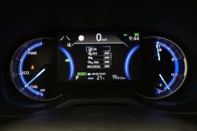 Toyota RAV4 (2019) thumbnail 3