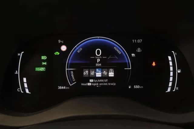 Toyota Yaris (2025) thumbnail 3