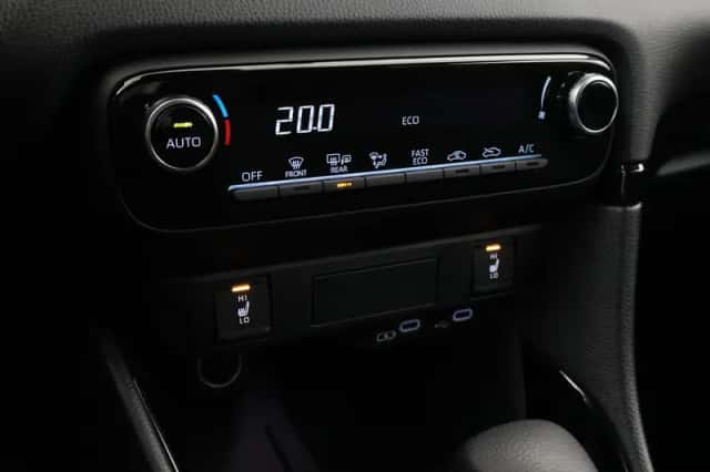 Toyota Yaris (2025) thumbnail 6