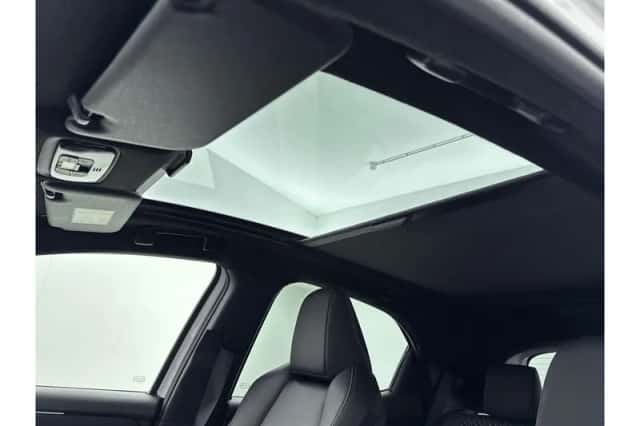 Toyota Yaris (2022) thumbnail 6