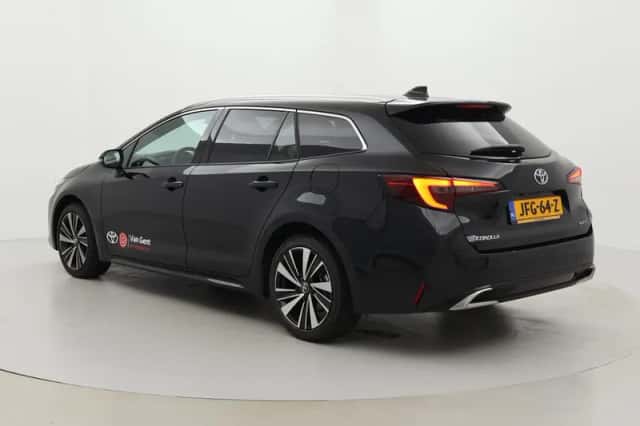 Toyota Corolla (2025) thumbnail 4