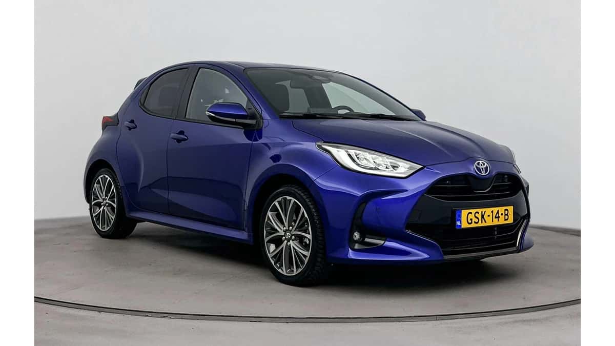 Toyota Yaris (2024) — foto 1