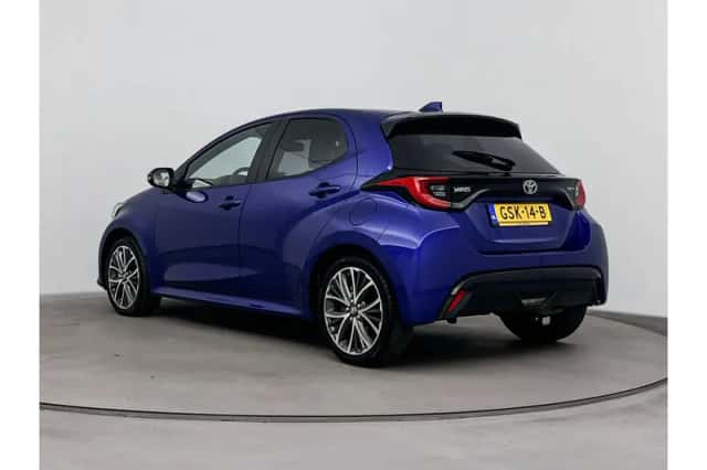 Toyota Yaris (2024) thumbnail 4