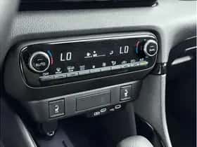 Toyota Yaris (2024) thumbnail 5