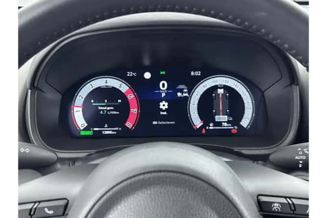 Toyota Yaris Cross (2025) thumbnail 3