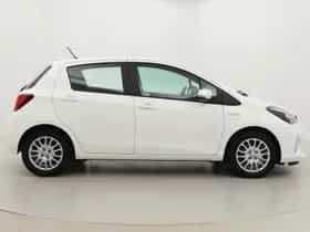 Toyota Yaris (2017) thumbnail 18