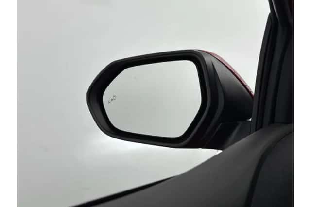Toyota Yaris (2025) thumbnail 5