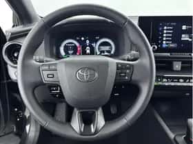 Toyota C-HR (2025) thumbnail 15