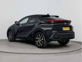 Toyota C-HR (2025) thumbnail 4