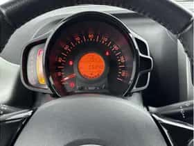 Toyota Aygo (2017) thumbnail 3