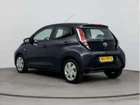 Toyota Aygo (2017) thumbnail 4