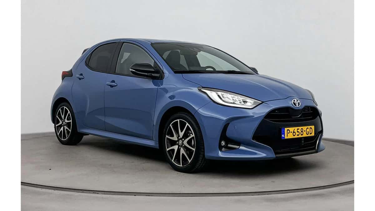 Toyota Yaris (2022) — foto 1