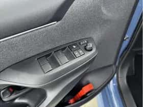 Toyota Yaris (2022) thumbnail 16