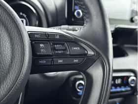 Toyota Yaris (2022) thumbnail 8