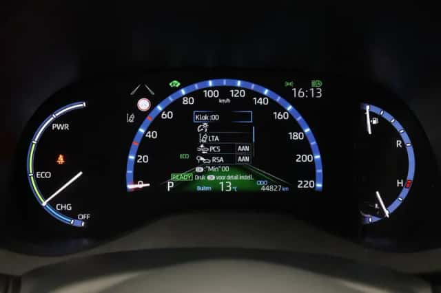 Toyota Yaris Cross (2023) thumbnail 4
