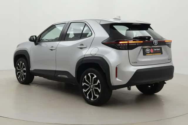 Toyota Yaris Cross (2023) thumbnail 5