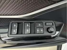Toyota C-HR (2017) thumbnail 21