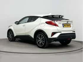 Toyota C-HR (2017) thumbnail 4