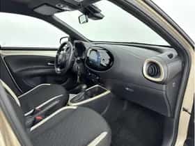 Toyota Aygo X (2024) thumbnail 25