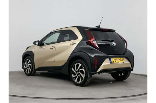 Toyota Aygo X (2024) thumbnail 4
