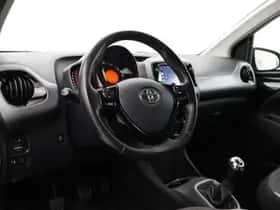 Toyota Aygo (2019) thumbnail 2