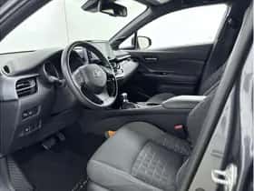 Toyota C-HR (2021) thumbnail 12