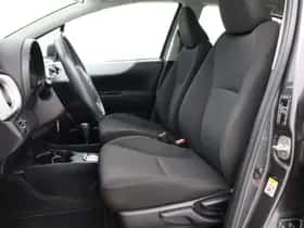 Toyota Yaris (2014) thumbnail 19