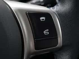 Toyota Yaris (2014) thumbnail 23