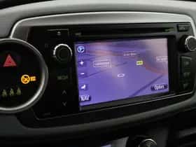 Toyota Yaris (2014) thumbnail 5