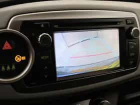 Toyota Yaris (2014) thumbnail 6