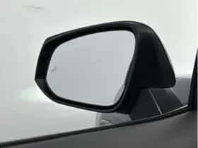 Toyota RAV4 (2022) thumbnail 6