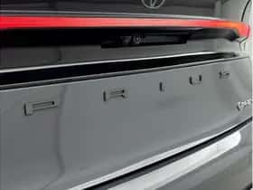 Toyota Prius (2023) thumbnail 12