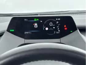 Toyota Prius (2023) thumbnail 3