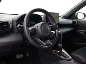 Toyota Yaris Cross (2025) thumbnail 2
